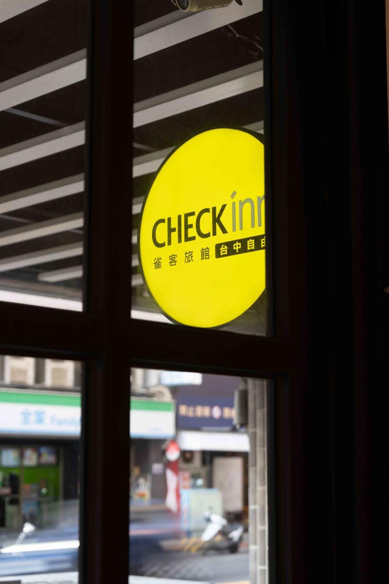 Check Inn Taichung Ziyou Buitenkant foto
